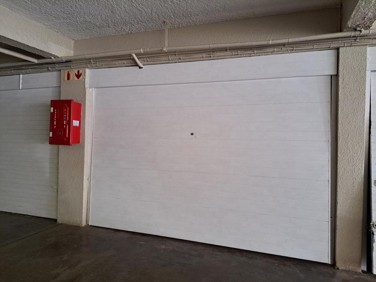 3 Bedroom Sea Facing Family Apartment Cape Town Moullie Point מראה חיצוני תמונה